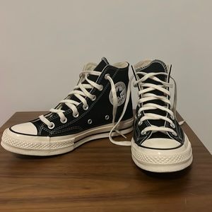 Black Chuck Taylor Converse size 6.5
